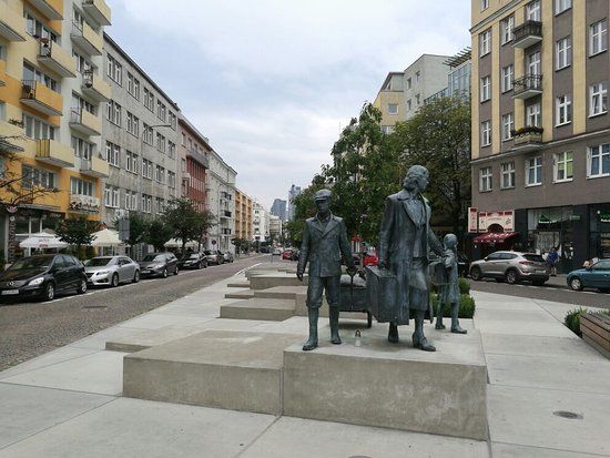 Pomnik Gdynian Wysiedlonych